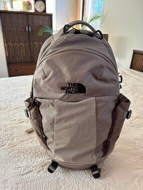 Northface Recon Backpack - Tan/Beige - NWOT